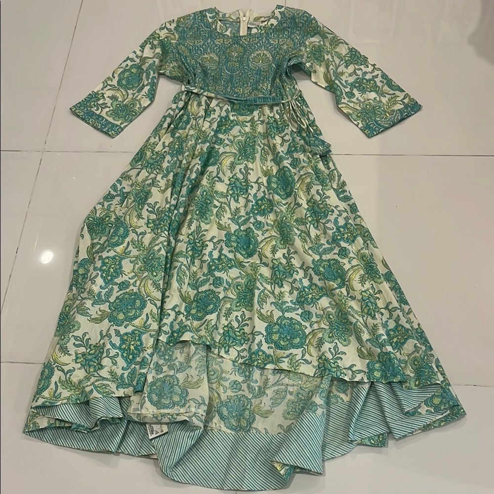 Elegant Floral Green and White Dress